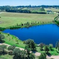 Edificio en Manantiales 2003 1 chica