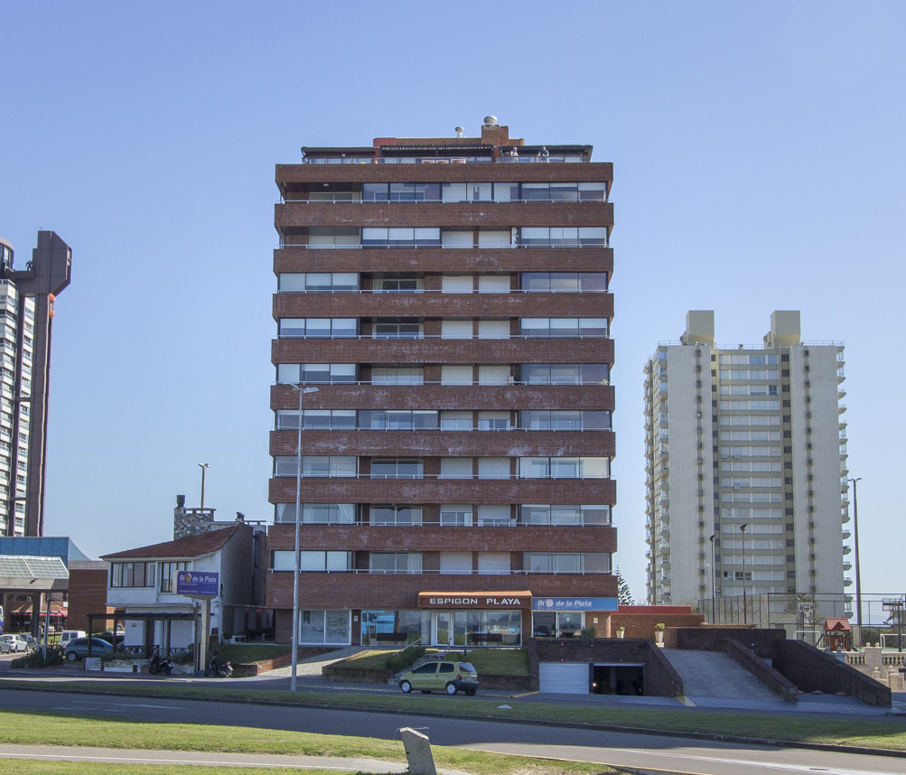 Edificio Espigon Playa en Brava 4687 1 grande