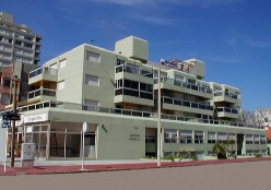 Edificio Karol en Peninsula 8547 1 grande